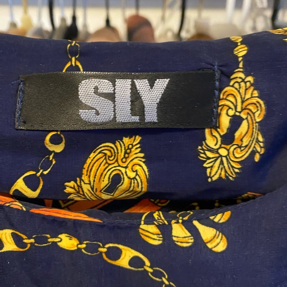 Rare Find! Western Buckle Print Satin Navy Skater Dress with Tie Waist Size S - Picture 4 of 5